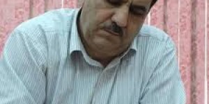 Saqqalı ağarmış bir araqarışdırana