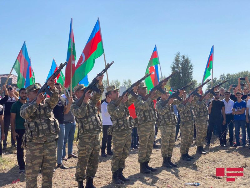 Şəhid Məftun Əhmədzadə doğma Tərtər rayonu Evoğlu kəndində dəfn olundu