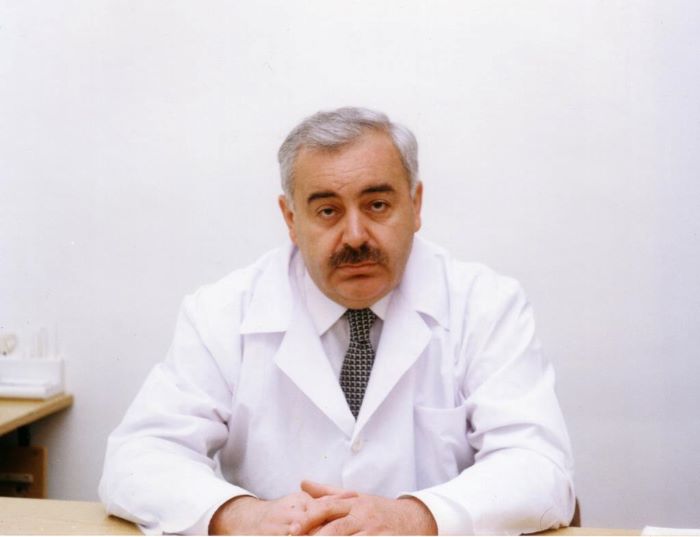 Əhməd Babayev-70